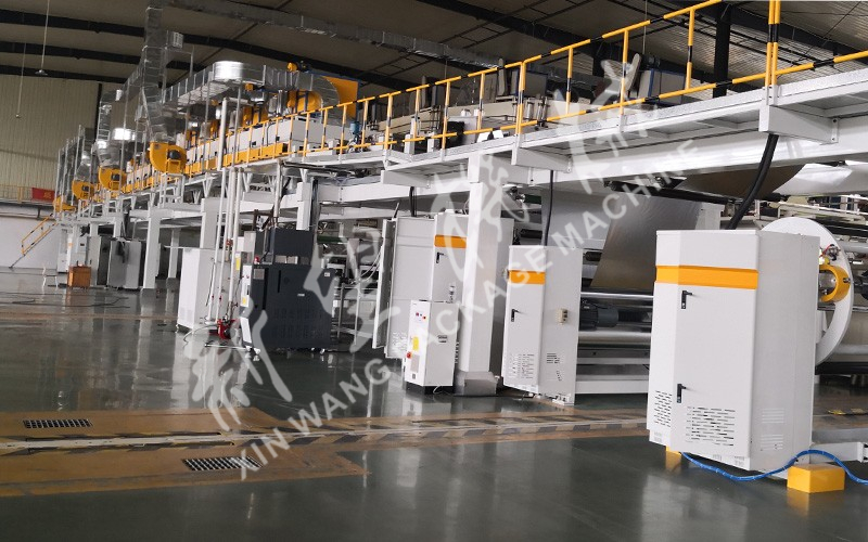 高檔標(biāo)簽紙涂布機-7